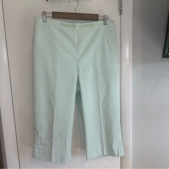 Pants - Cottagecore Wide Leg Gingham Capris. Size: 12. Green and White.